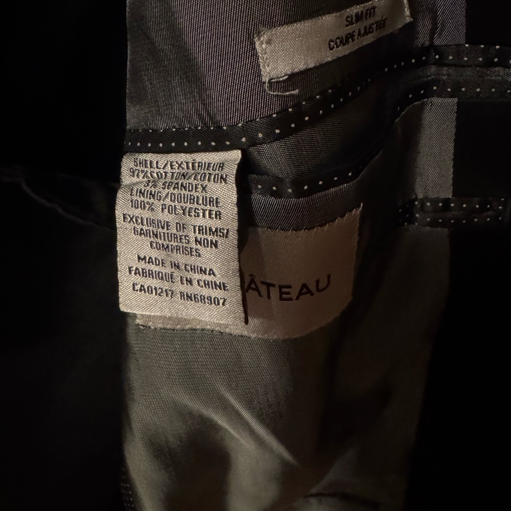 Men's Suit - Picture 4 of 4